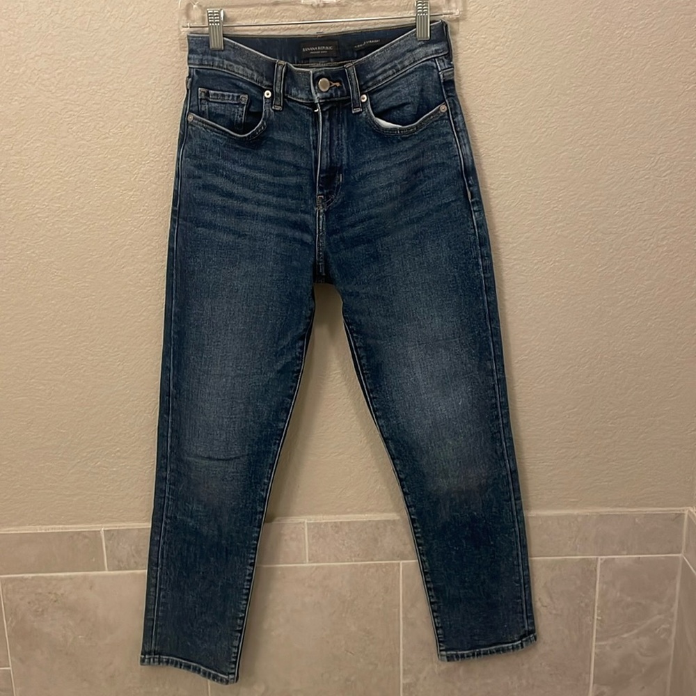 Banana Republic Dark Wash High Rise Straight Jeans size 26